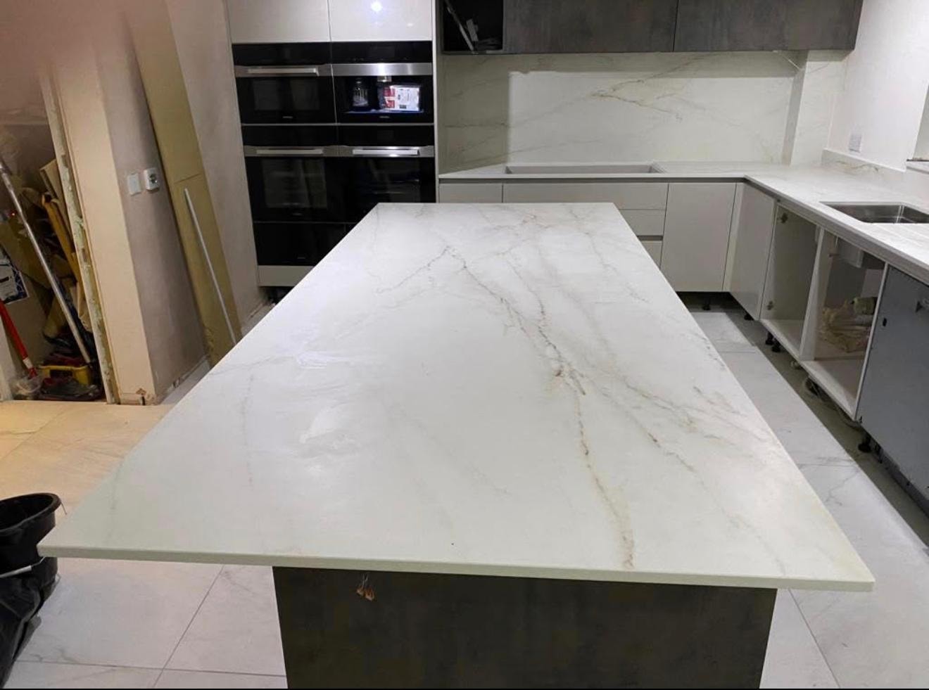 White quartz kitchen worktop close-up